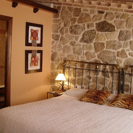 Hostal Casa Laure Y Mª Jose Arens de Lledo Exteriör bild