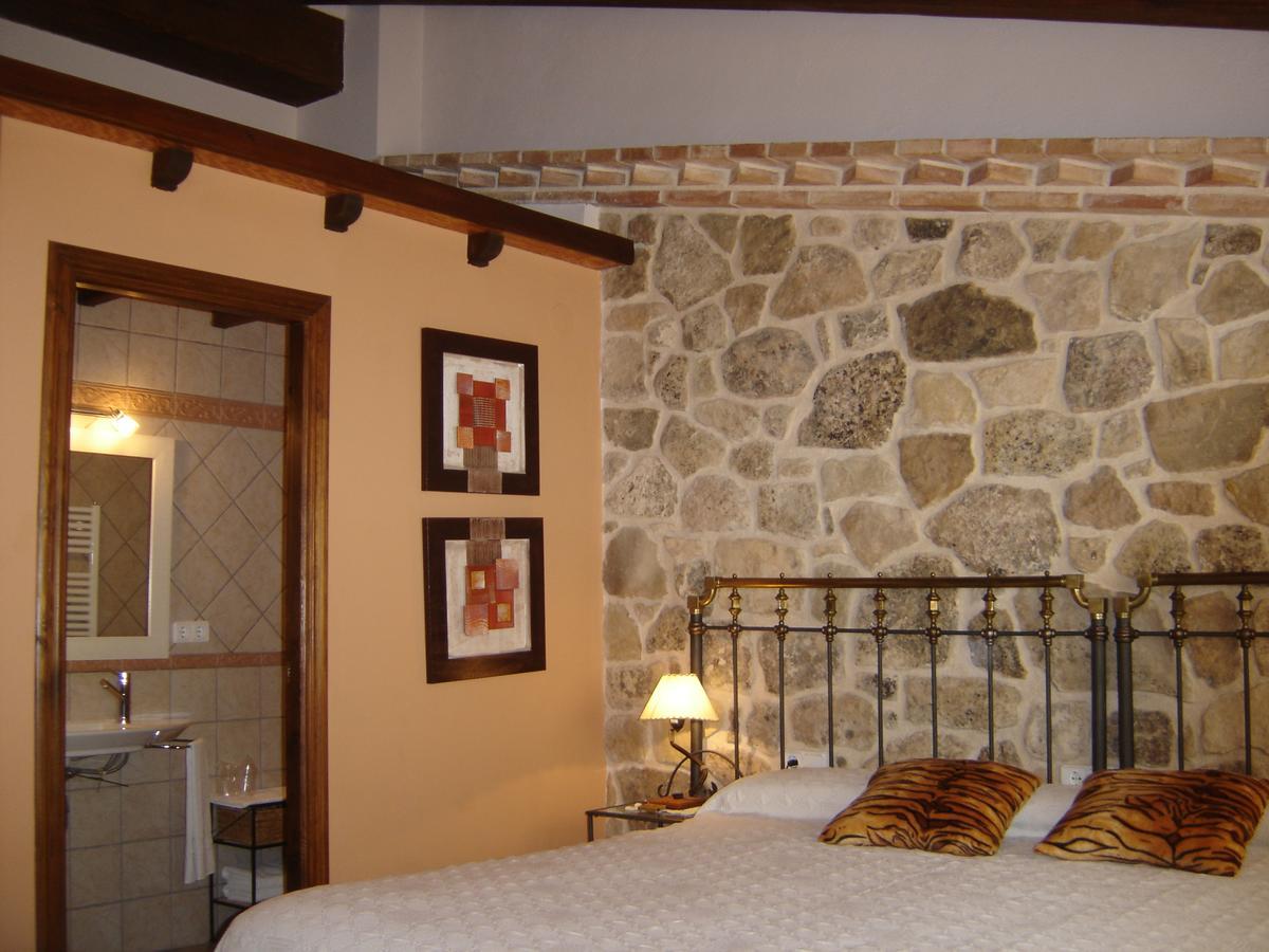 Hostal Casa Laure Y Mª Jose Arens de Lledo Exteriör bild
