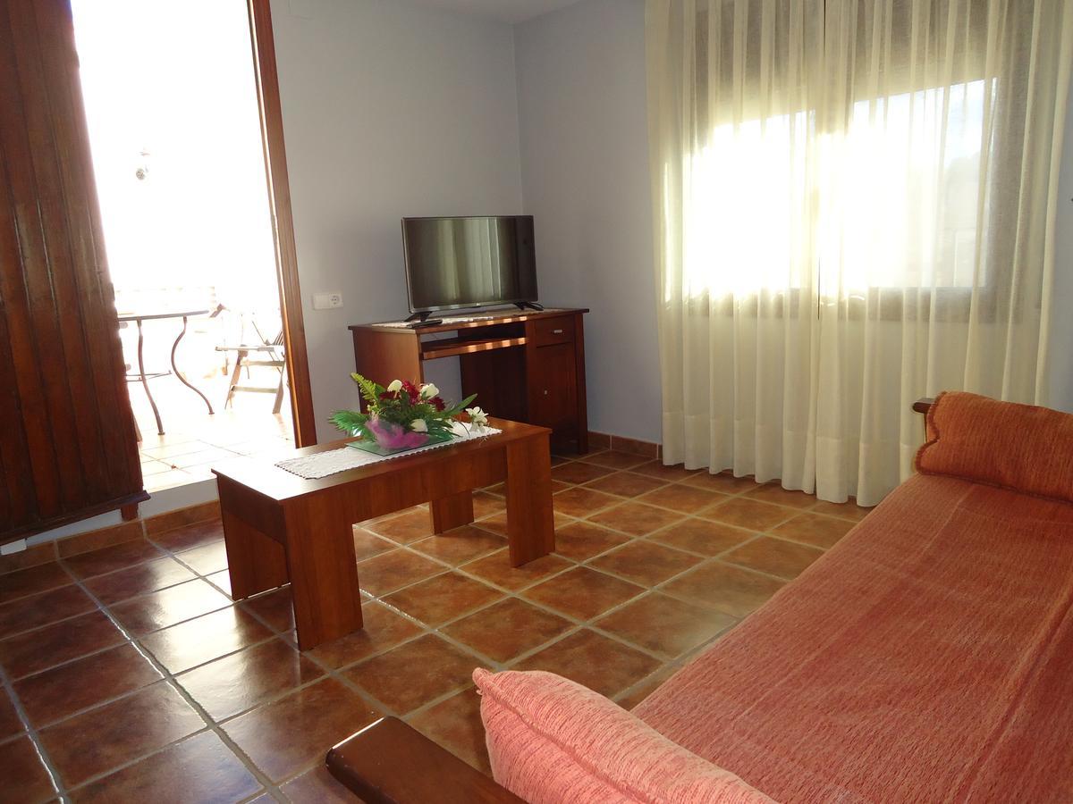 Hostal Casa Laure Y Mª Jose Arens de Lledo Exteriör bild