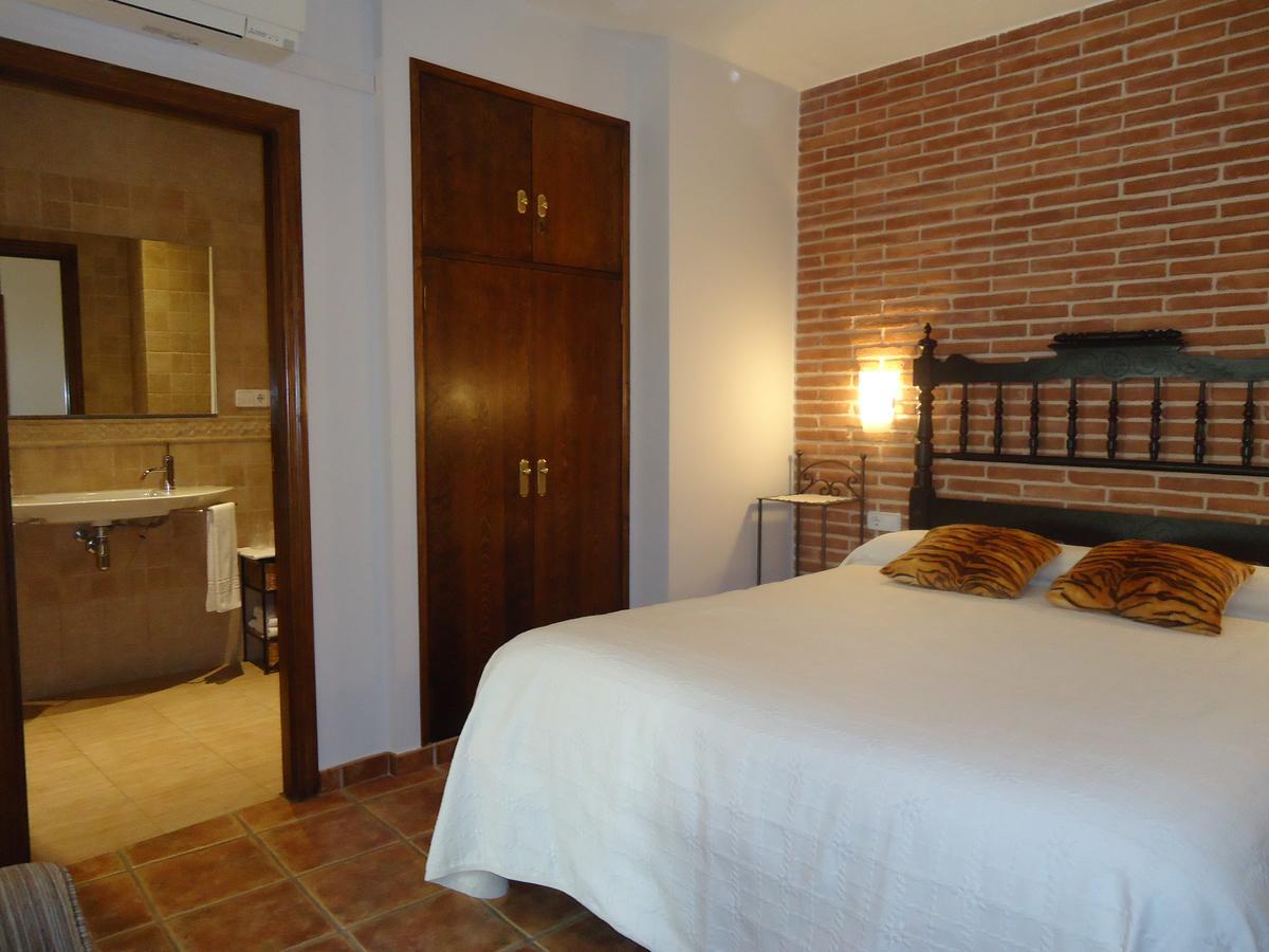 Hostal Casa Laure Y Mª Jose Arens de Lledo Exteriör bild