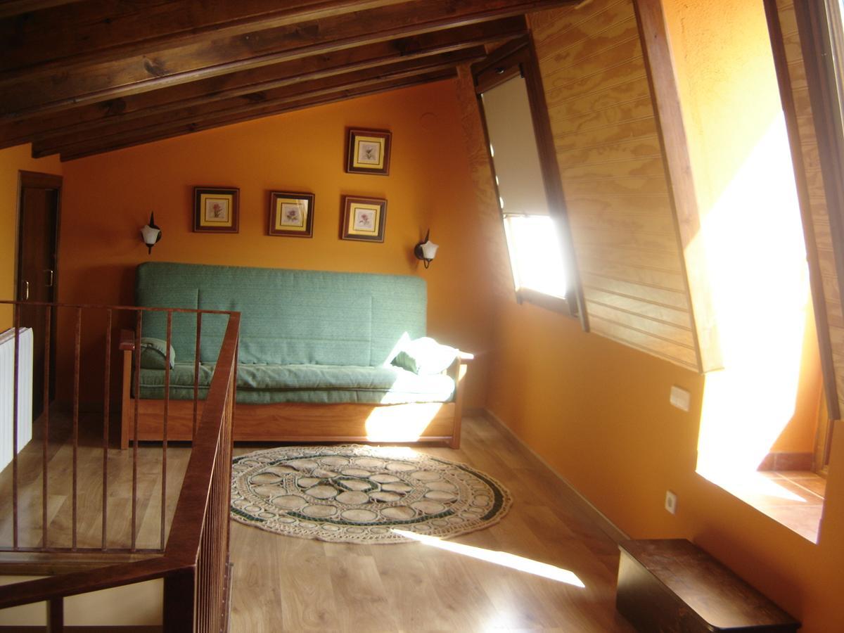 Hostal Casa Laure Y Mª Jose Arens de Lledo Exteriör bild